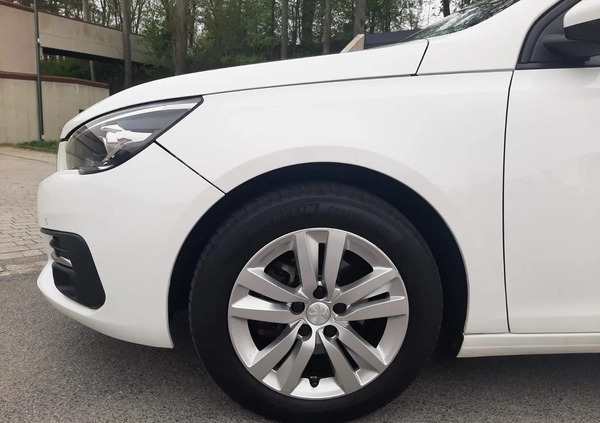 Peugeot 308 cena 51600 przebieg: 112000, rok produkcji 2019 z Kisielice małe 562